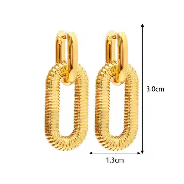 Luxora Gold Earring